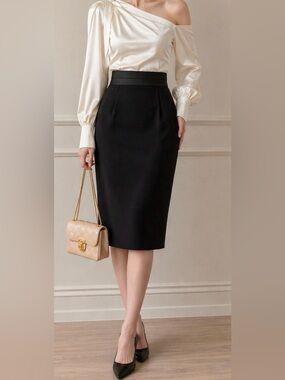 Akris Punto Black Wool Pencil Skirt Sz 4 High Waist Minimalist Luxury Work Chic